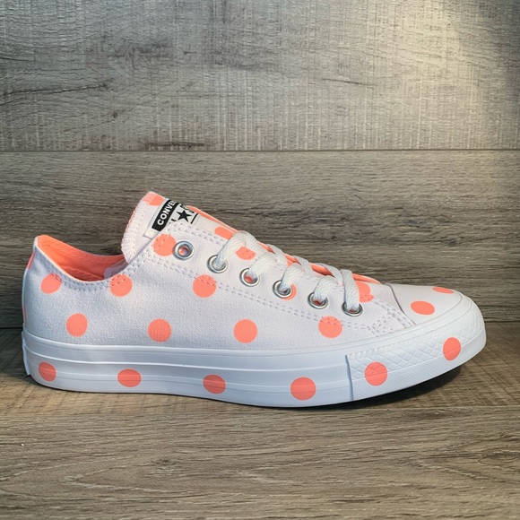 Converse CTAS Ox White Crimson Pulse Polka Dots - Picture 2 of 4